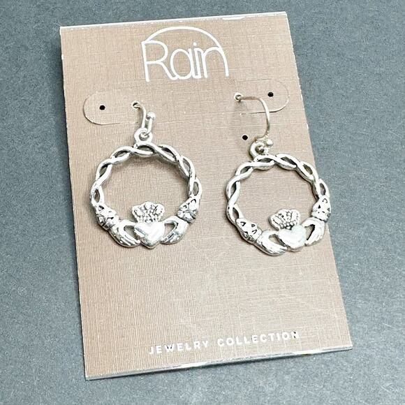 Claddagh Earrings Silver Tone Drop Dangle Irish Earrings - Picture 1 of 5